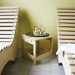 Hotel Vir ホテル