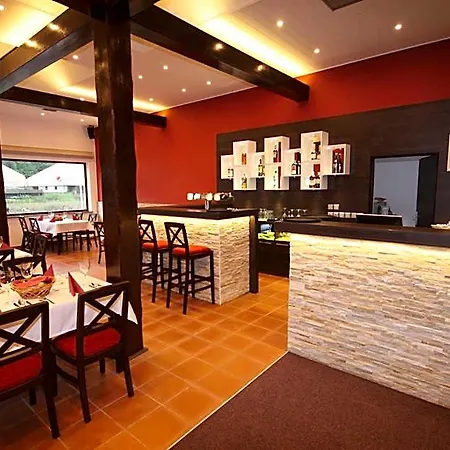ホテル Hotel Vir Vír