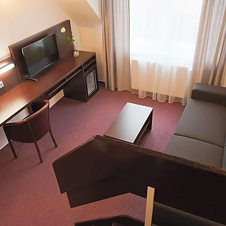 Hotel Vir ホテル Vír