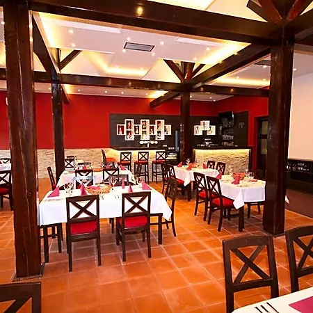 Hotel Vir Hotel 3*