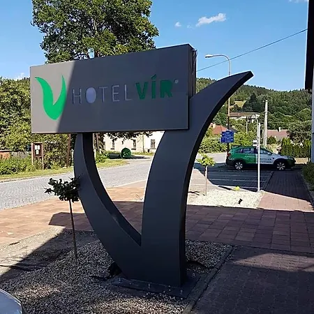 Hotel Vir 3*