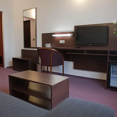Hotel Vir 3*