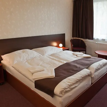 Hotel Hotel Vír 3*