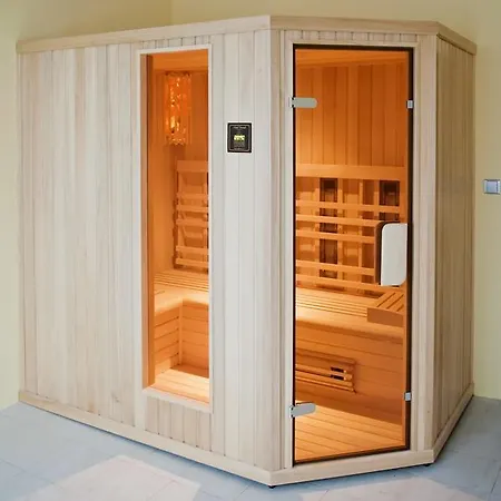 Szálloda Hotel Vir 3*