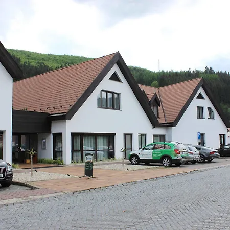 Szálloda Hotel Vir