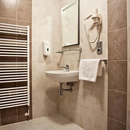 Hotel Vir Hotel 3*