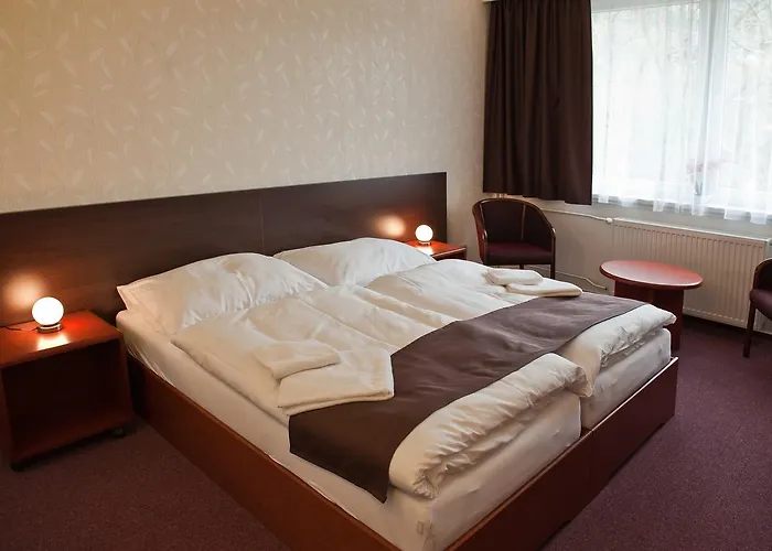 ホテル Hotel Vir 3*
